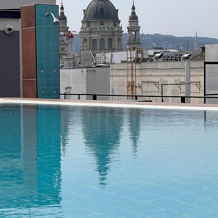 Luxe Central Studio With Pool, Parking & Ac บูดาเปสต์ ภายนอก รูปภาพ
