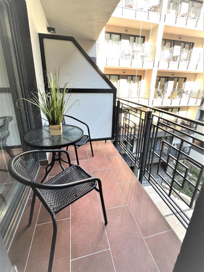 Luxe Central Studio With Pool, Parking & Ac บูดาเปสต์ ภายนอก รูปภาพ