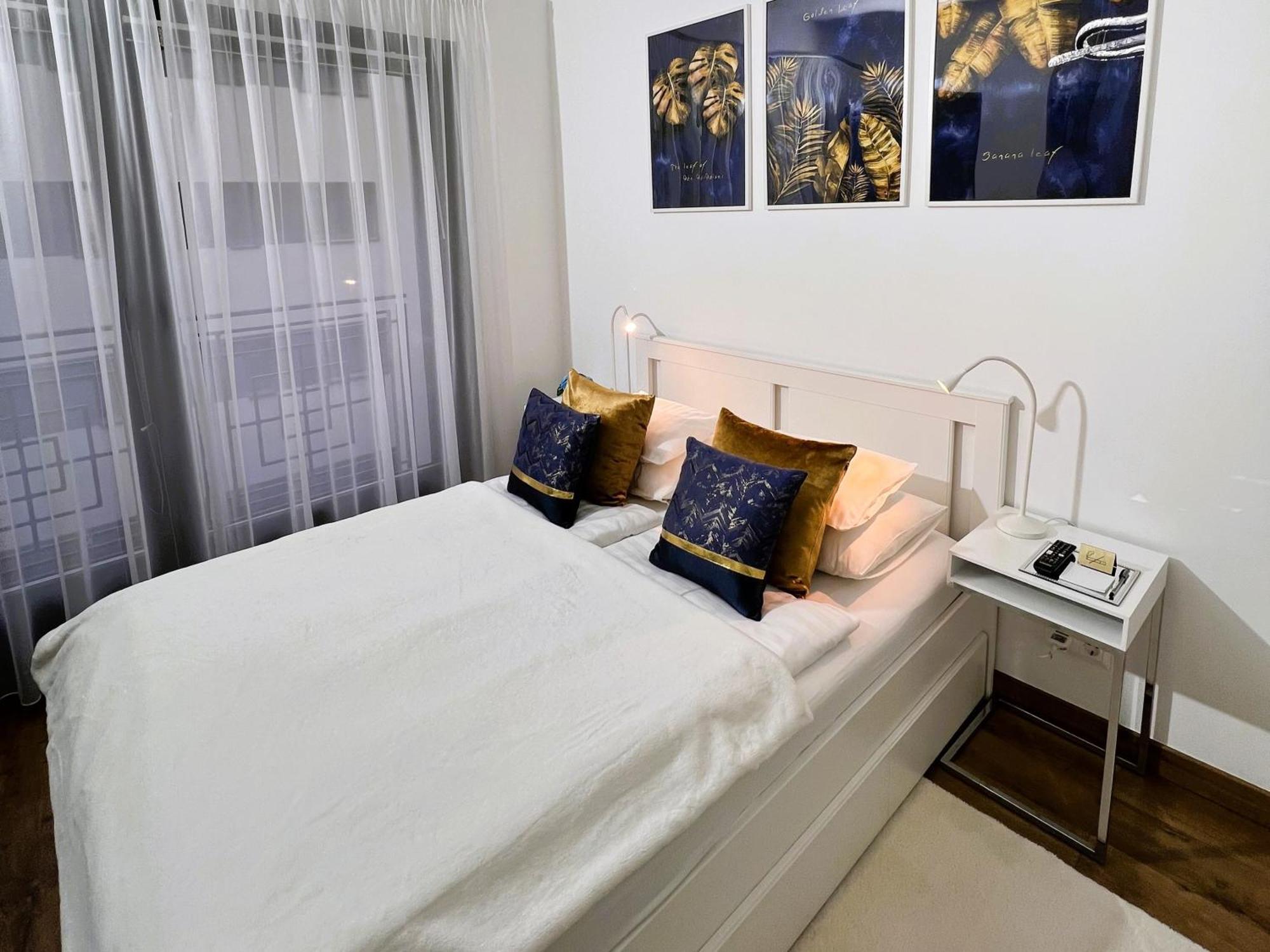 Luxe Central Studio With Pool, Parking & Ac บูดาเปสต์ ภายนอก รูปภาพ