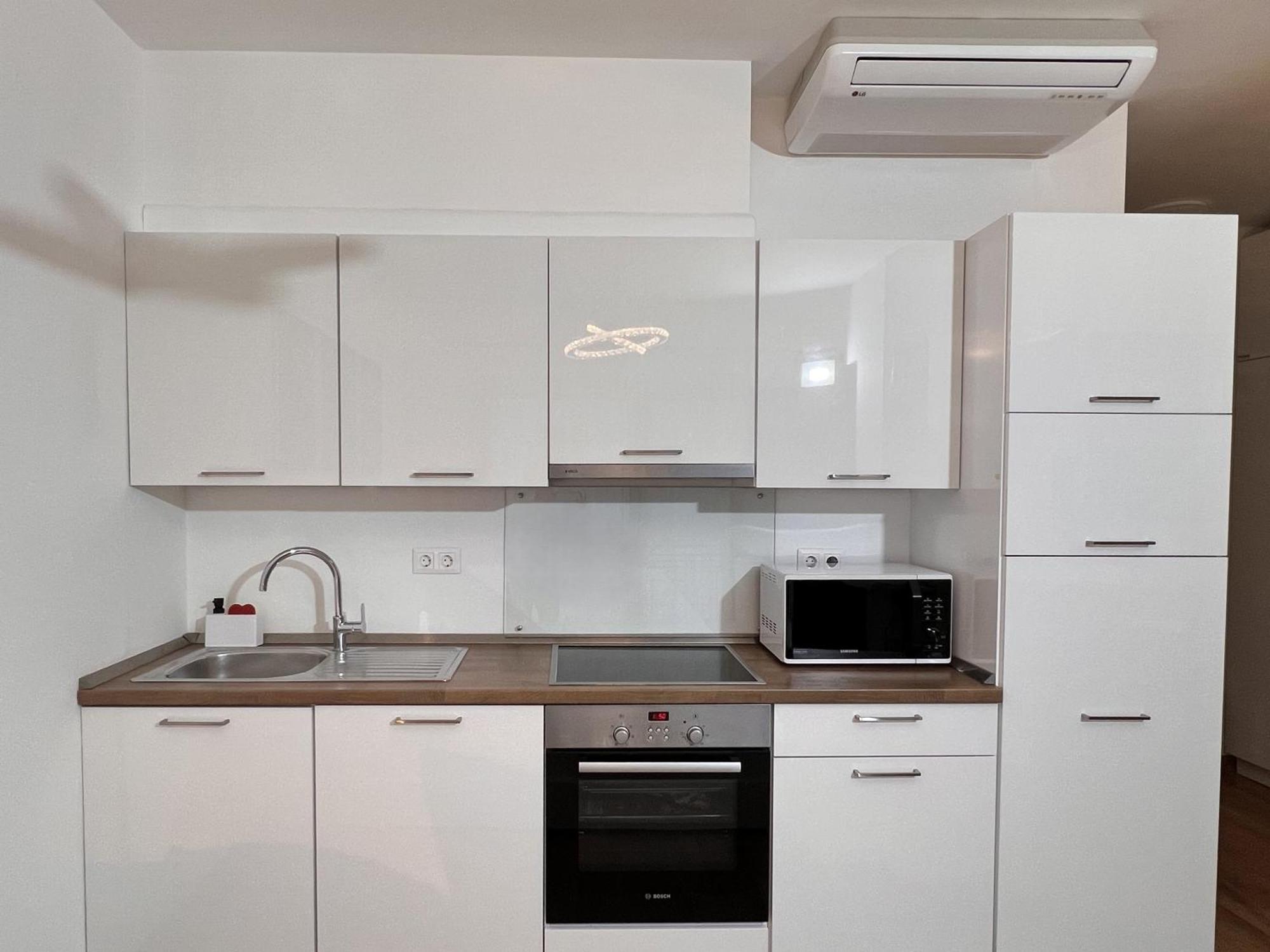Luxe Central Studio With Pool, Parking & Ac บูดาเปสต์ ภายนอก รูปภาพ