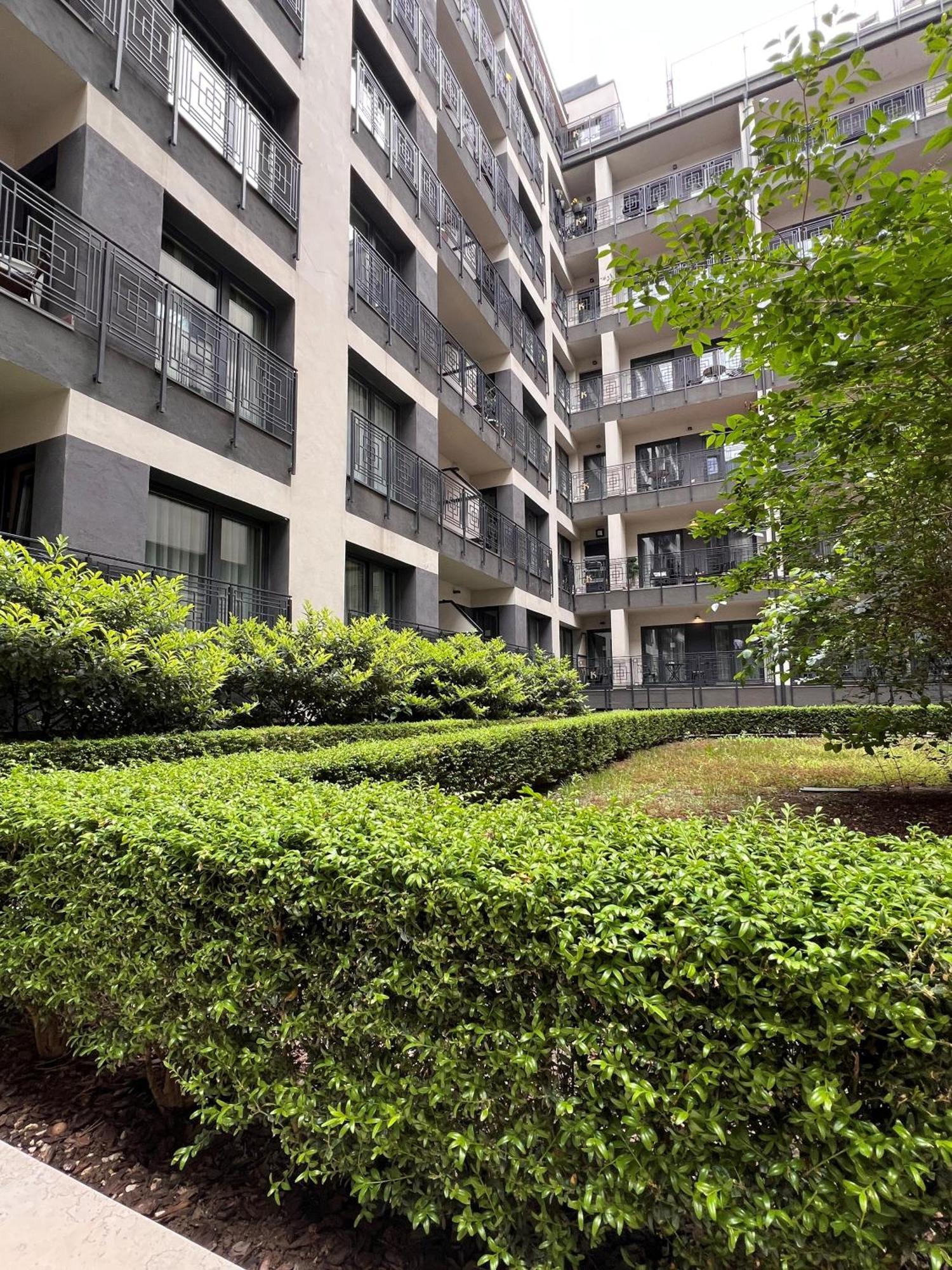 Luxe Central Studio With Pool, Parking & Ac บูดาเปสต์ ภายนอก รูปภาพ